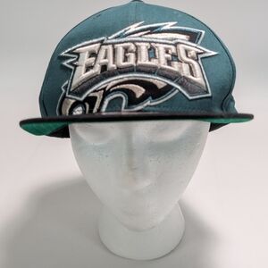 New Era 9Fifty NFL Philadelphia Eagles Embroidered Snapback Hat